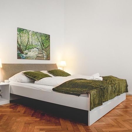 Commodious 3Br Apt. Ideal For Families And Friends Lägenhet Wien Exteriör bild