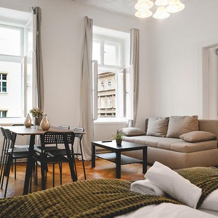 Commodious 3Br Apt. Ideal For Families And Friends Lägenhet Wien Exteriör bild